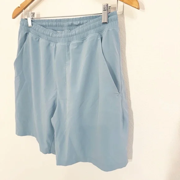 LULULEMON PaceBreaker Mesh Lined 7” Shorts Soft Blue Size Medium EUC - Picture 3 of 7
